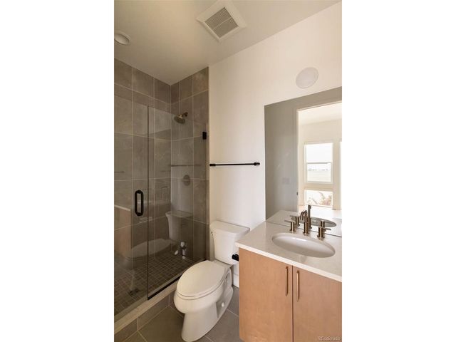 9968 E 63rd Dr, Denver, CO 80238
