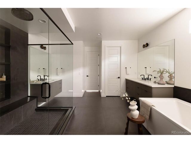 9968 E 63rd Dr, Denver, CO 80238