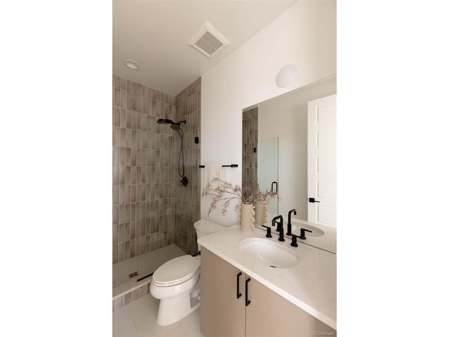 9968 E 63rd Dr, Denver, CO 80238