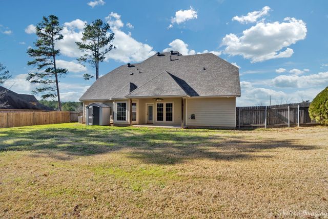 2805 Clearbrook Way, Haughton, LA 71037