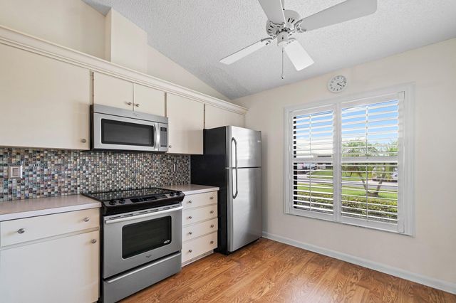 7711 SE Sugar Sand Circle E 33455, Hobe Sound, FL 33455