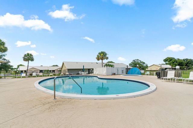 7711 SE Sugar Sand Circle E 33455, Hobe Sound, FL 33455