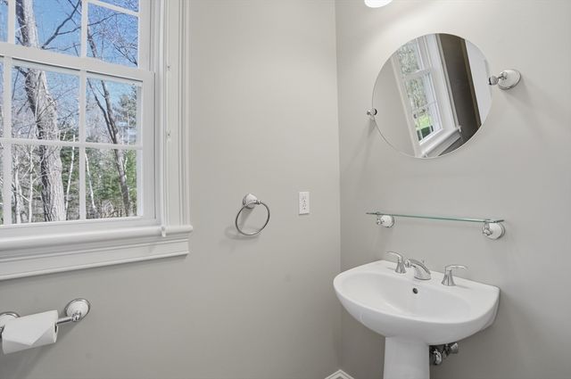 14 Mark Circle, Holden, MA 01520
