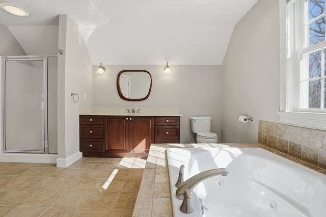 14 Mark Circle, Holden, MA 01520