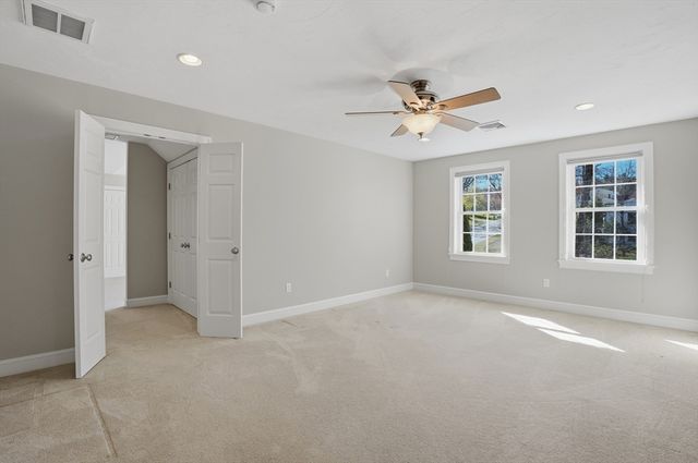 14 Mark Circle, Holden, MA 01520