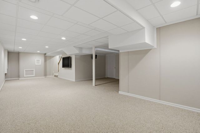 14 Mark Circle, Holden, MA 01520