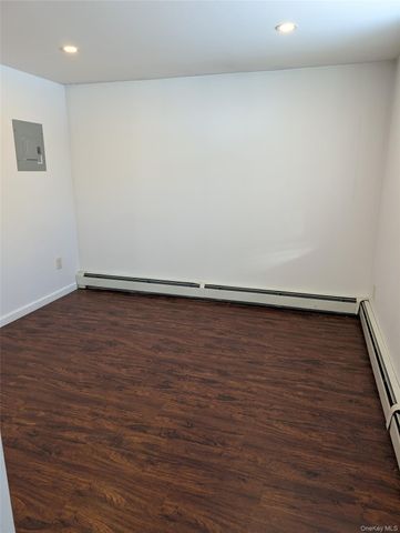 33 E Vacation 3, Hopewell Junction, NY 12590