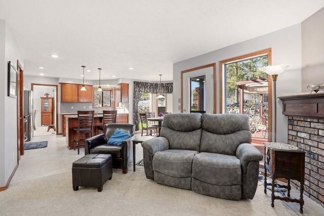 2006 W Wedgewood Ave, Spokane, WA 99208