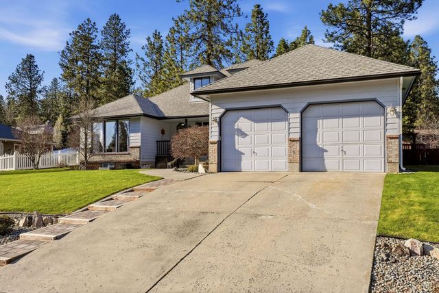 2006 W Wedgewood Ave, Spokane, WA 99208