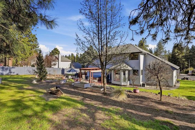 2006 W Wedgewood Ave, Spokane, WA 99208