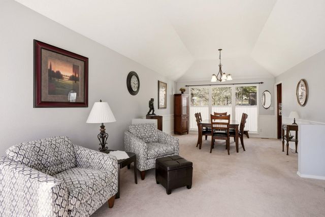 2006 W Wedgewood Ave, Spokane, WA 99208