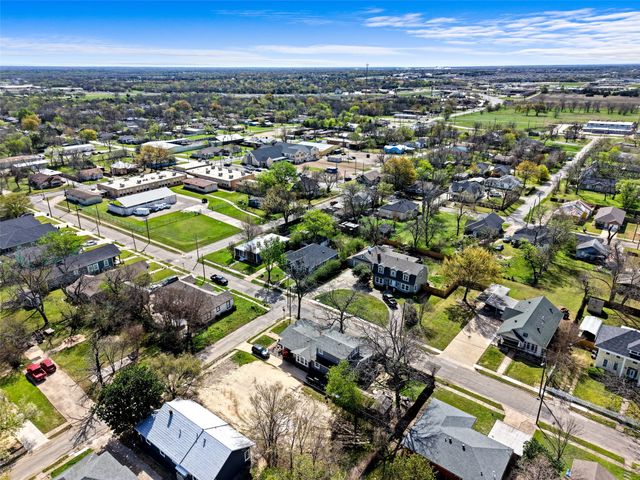 1609 Walworth Street, Greenville, TX 75401