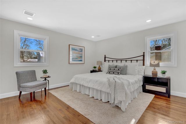 3 Jayne Avenue, Melville, NY 11747