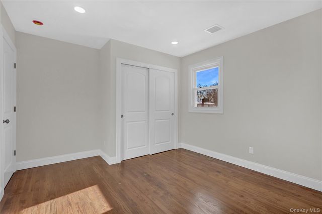 3 Jayne Avenue, Melville, NY 11747