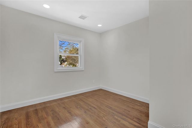 3 Jayne Avenue, Melville, NY 11747