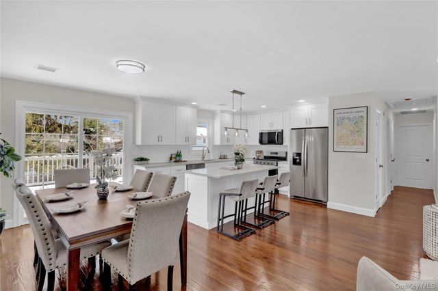 3 Jayne Avenue, Melville, NY 11747