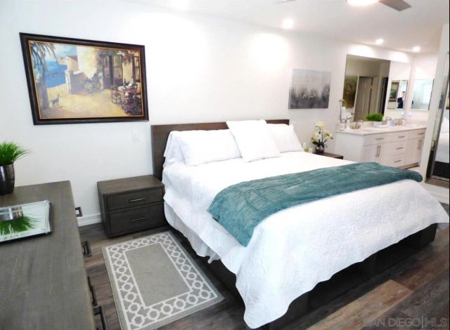 1115 Pearl Street 6, La Jolla, CA 92037