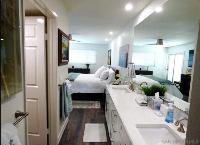 1115 Pearl Street 6, La Jolla, CA 92037