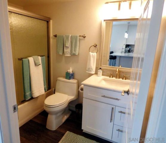1115 Pearl Street 6, La Jolla, CA 92037