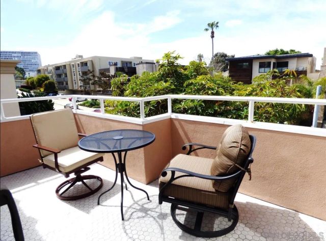 1115 Pearl Street 6, La Jolla, CA 92037