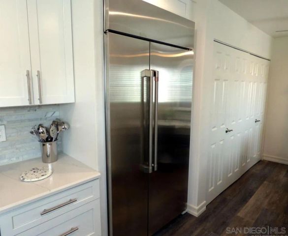 1115 Pearl Street 6, La Jolla, CA 92037