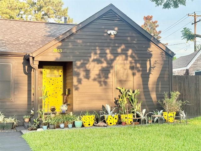 2043 Des Jardines Street, Houston, TX 77023