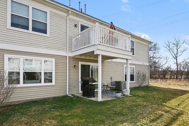 716 Cobblestone Way, Chelsea, MI 48118