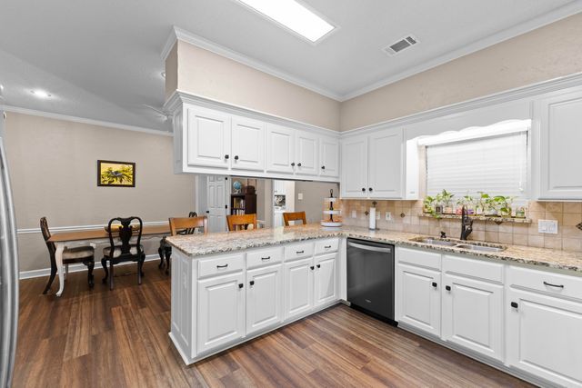 1515 John Ed, Conway, AR 72034