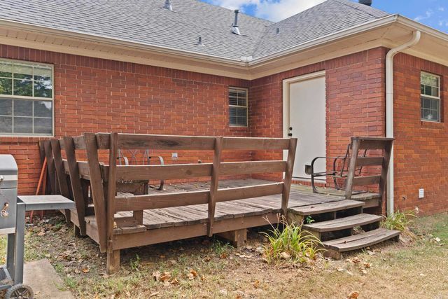 1515 John Ed, Conway, AR 72034