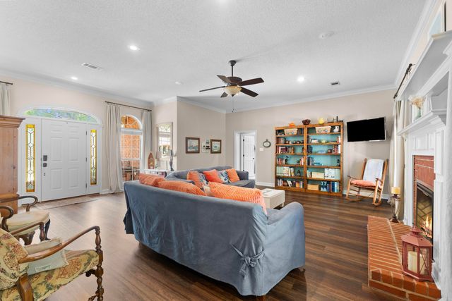 1515 John Ed, Conway, AR 72034