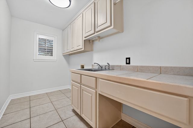 800 Granite Lane, Lorena, TX 76655