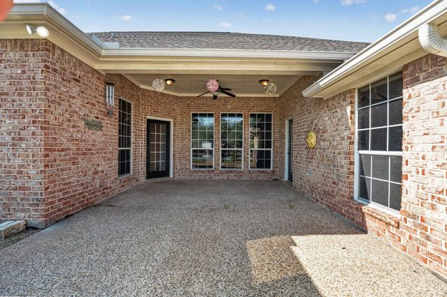 800 Granite Lane, Lorena, TX 76655