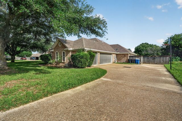800 Granite Lane, Lorena, TX 76655