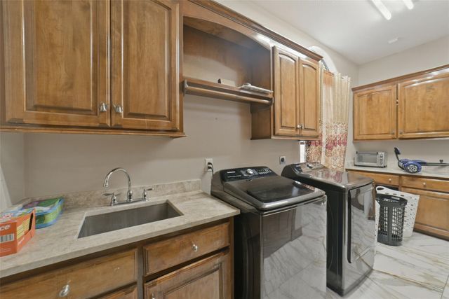 5810 Waterwalk Court, Richmond, TX 77469