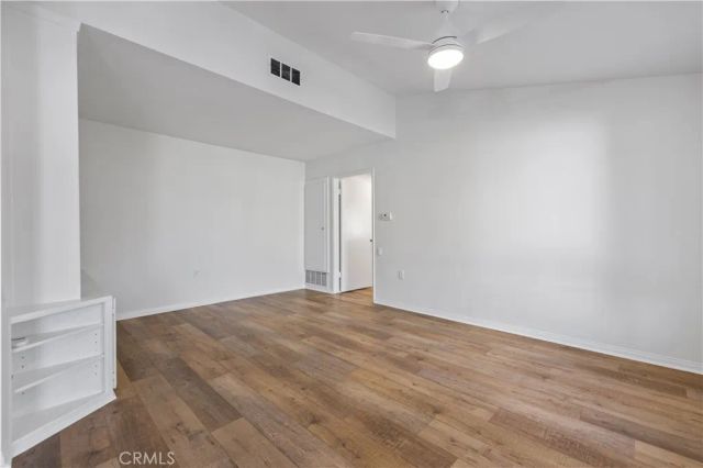 19152 Avenue of the Oaks B, Newhall, CA 91321