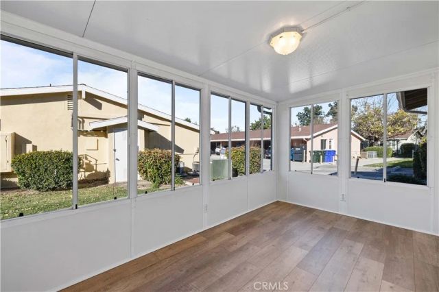 19152 Avenue of the Oaks B, Newhall, CA 91321