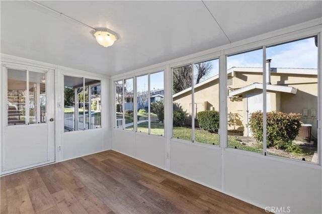 19152 Avenue of the Oaks B, Newhall, CA 91321