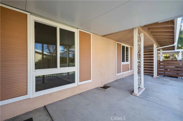 19152 Avenue of the Oaks B, Newhall, CA 91321