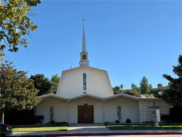 19152 Avenue of the Oaks B, Newhall, CA 91321