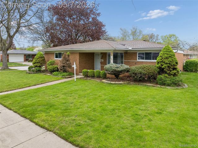 14053 April Lane, Warren, MI 48088
