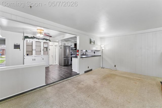 14053 April Lane, Warren, MI 48088