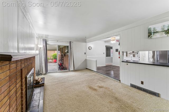 14053 April Lane, Warren, MI 48088