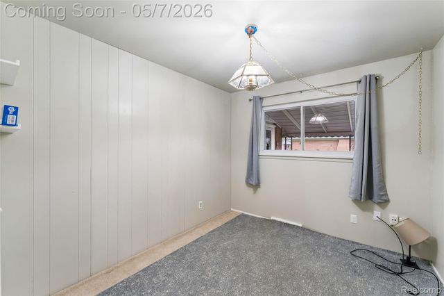 14053 April Lane, Warren, MI 48088