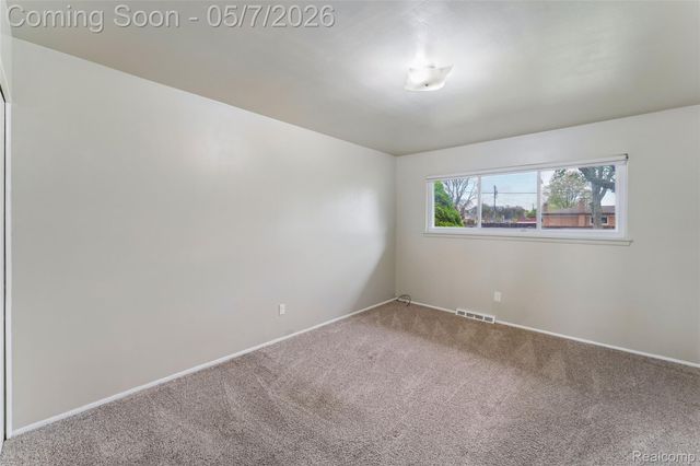 14053 April Lane, Warren, MI 48088
