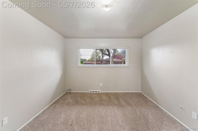 14053 April Lane, Warren, MI 48088