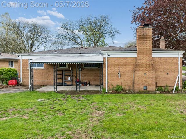 14053 April Lane, Warren, MI 48088