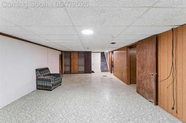 14053 April Lane, Warren, MI 48088