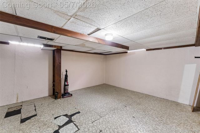 14053 April Lane, Warren, MI 48088