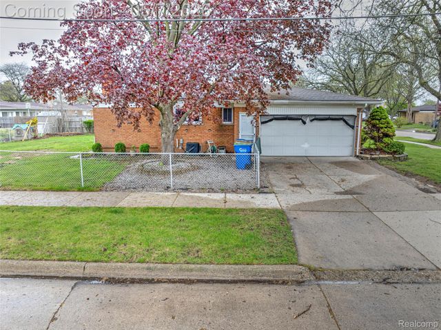 14053 April Lane, Warren, MI 48088