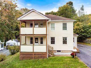53 Cascade St 1, Fitchburg, MA 01420